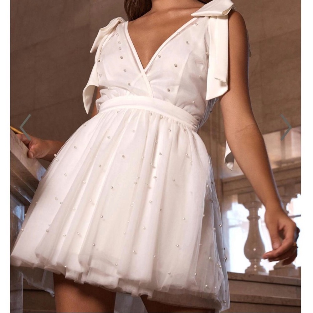 Showpo White Mini Dress Size 6